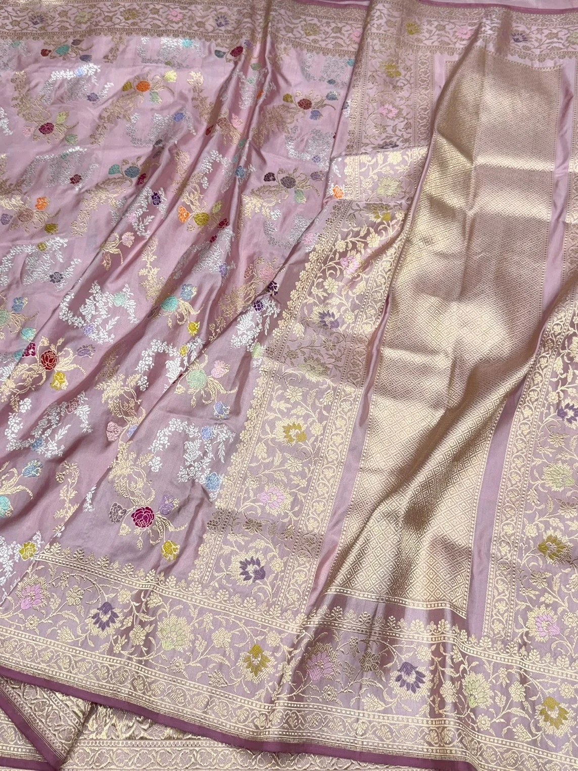 Lilac Handwoven Pure Banarasi Silk Saree – Luxury Kadwa Handloom Wedding & Festive Saree - Image 3