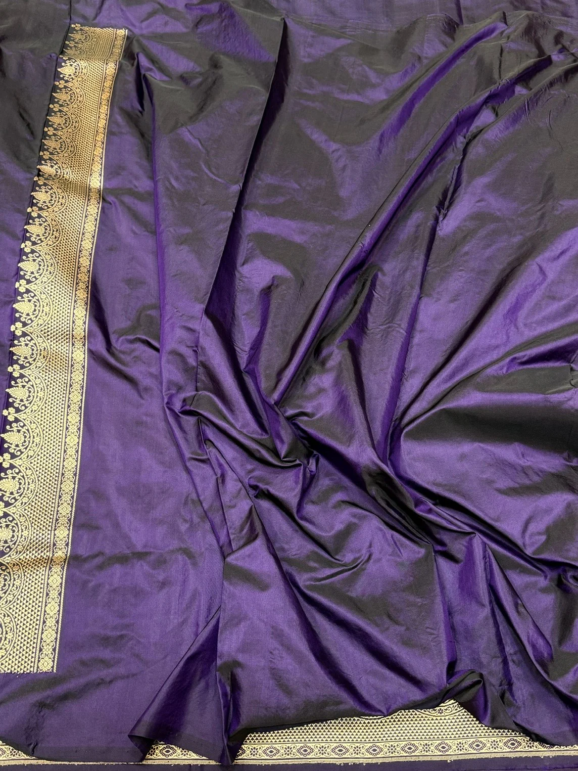 Purple Handwoven Pure Banarasi Silk Saree | Pure Katan Silk | Kadwa Weave | HMR Handlooms - Image 2