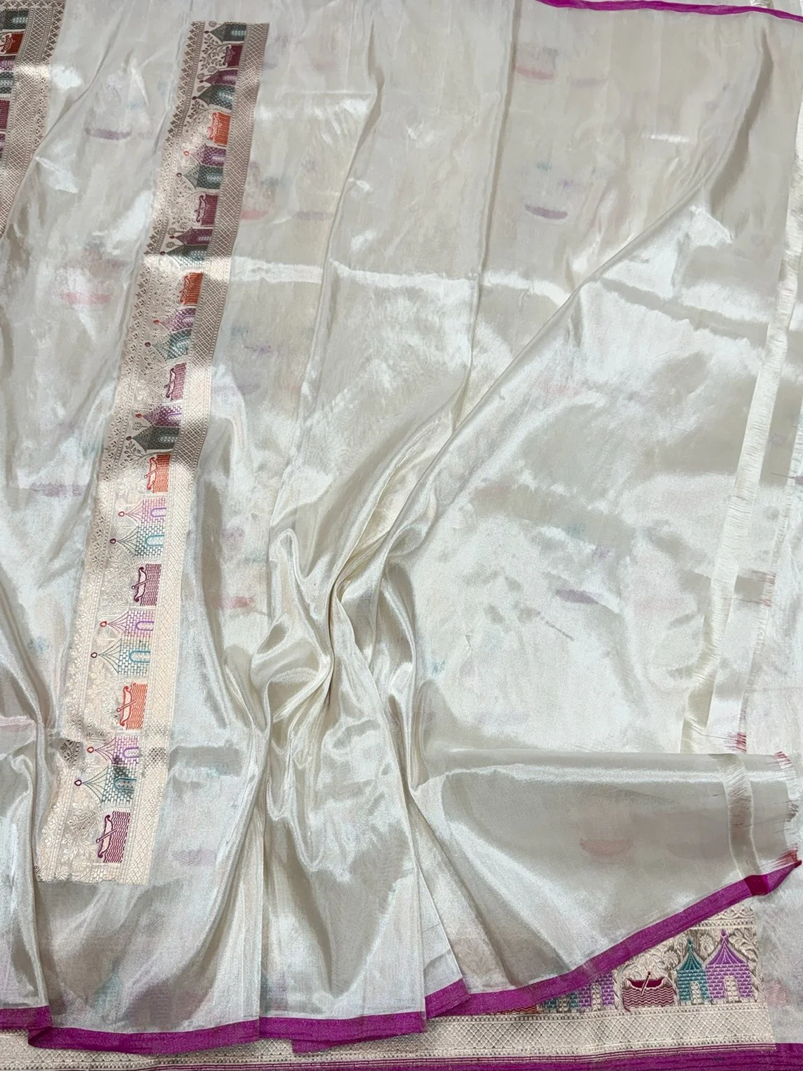 Ivory Handwoven Pure Banarasi Tissue Saree – Kadwa Weave, Pure Katan-Tissue Silk - Image 3