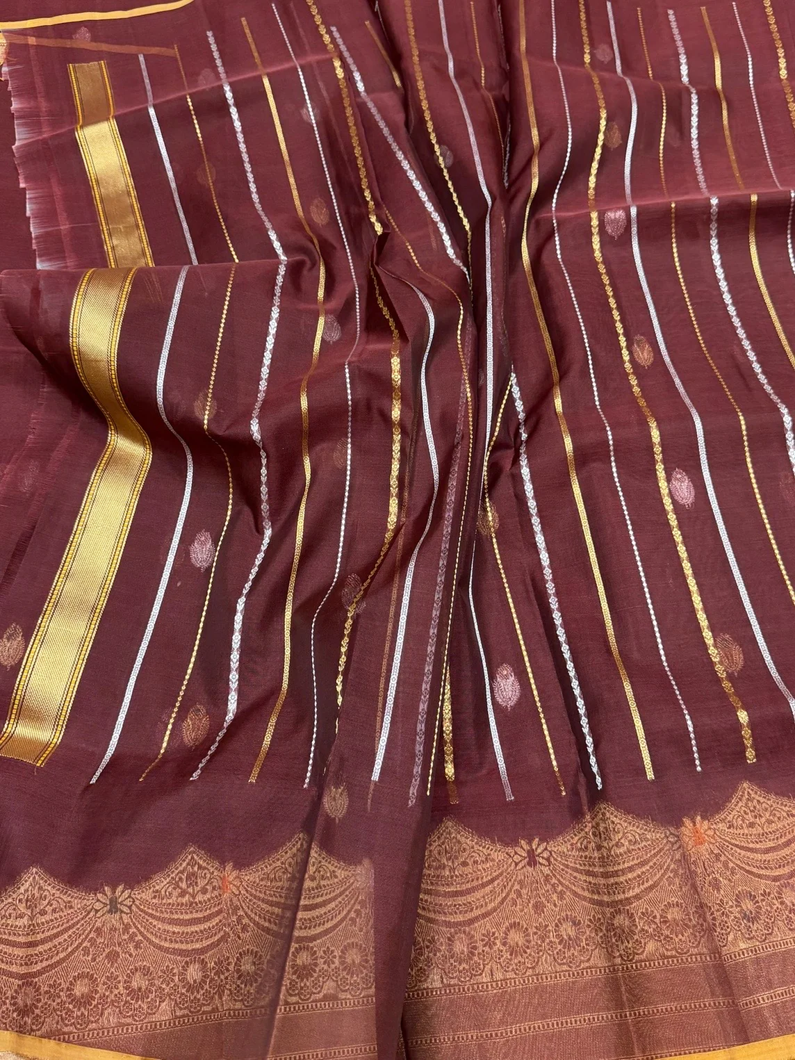 Wine Handwoven Pure Organza Silk Saree - Image 2