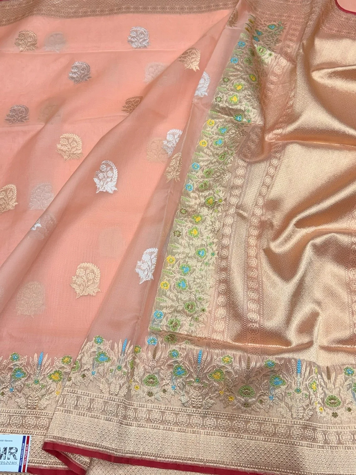 Peach Handwoven Pure Organza Silk Saree - Image 3