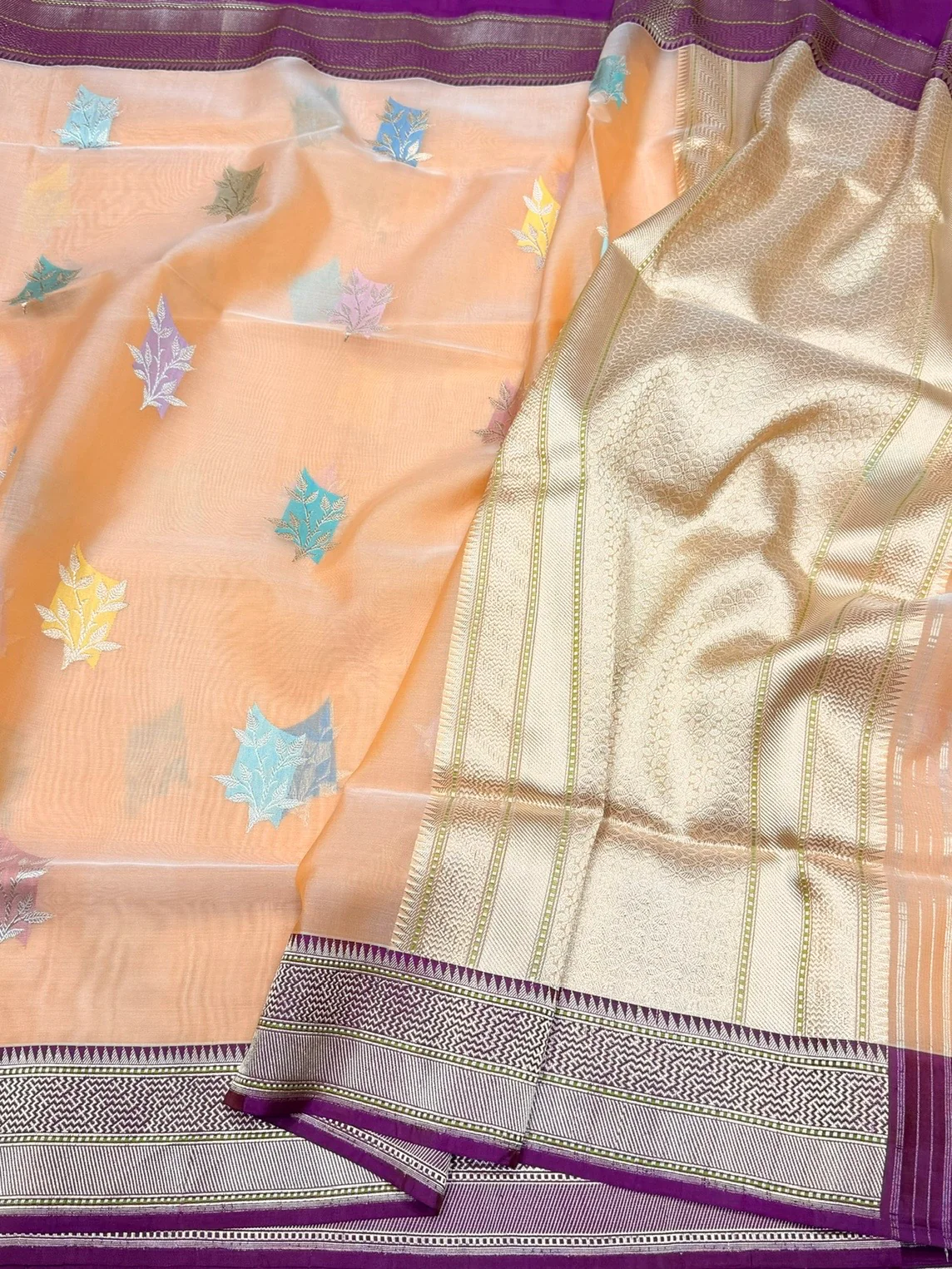 Pastel Peach Handwoven Pure Organza Silk Saree - Image 3