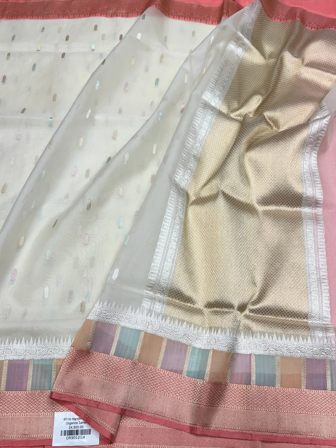 White Handwoven Pure Organza Silk Saree - Image 3