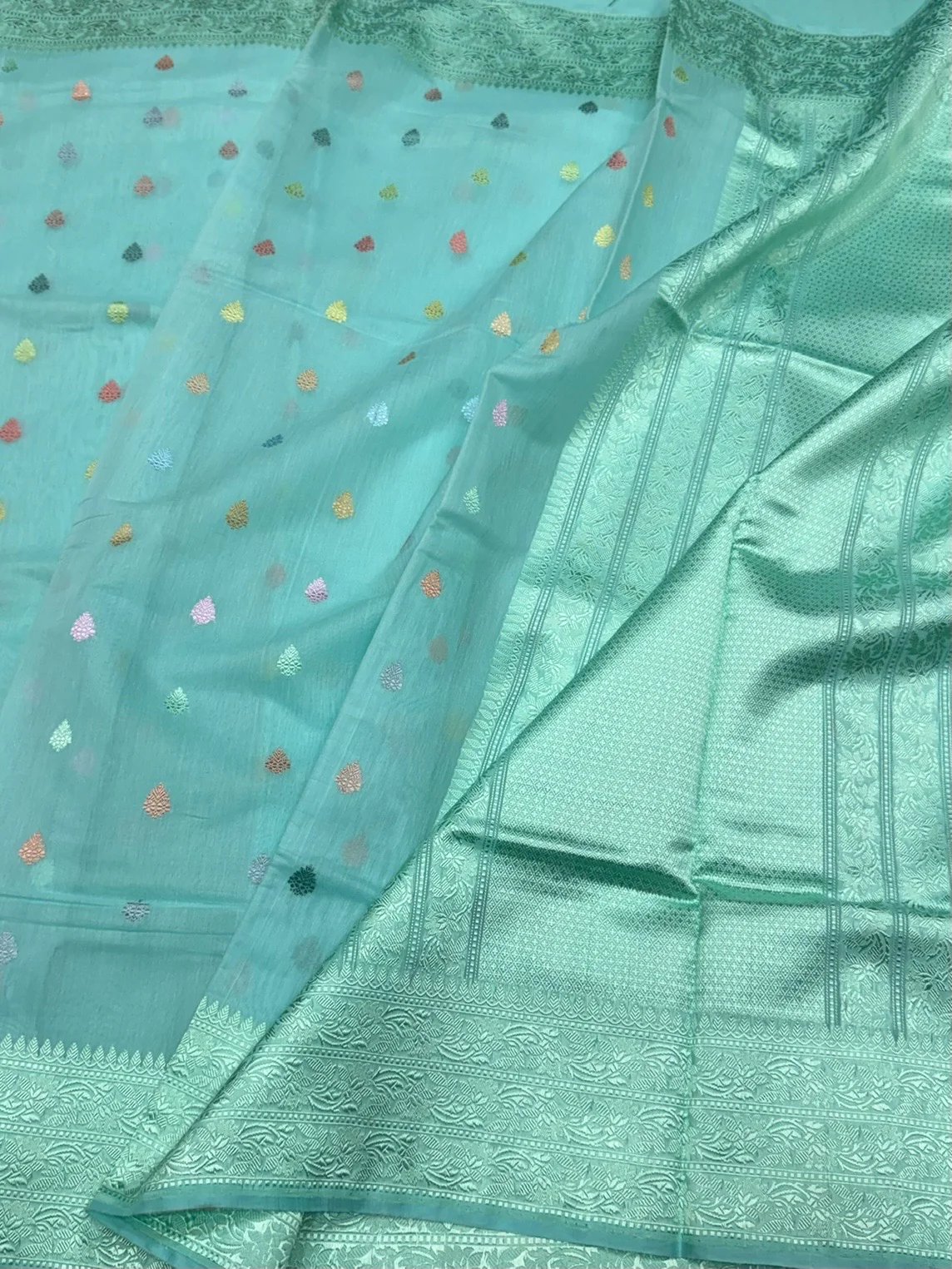 Handwoven Pure Banarasi Cotton Saree - Image 12