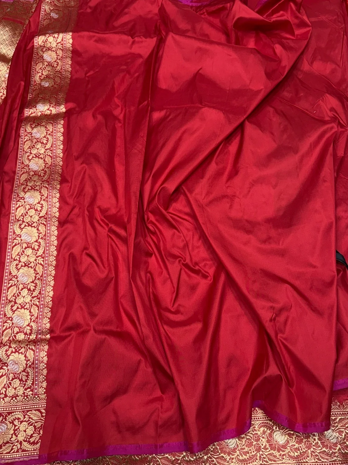 Red Handwoven Pure Silk Banarasi Saree - Image 2