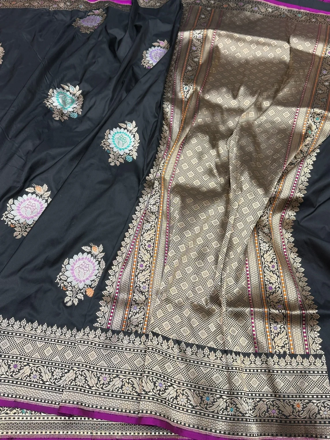 Black Handwoven Pure Silk Banarasi Saree - Image 3