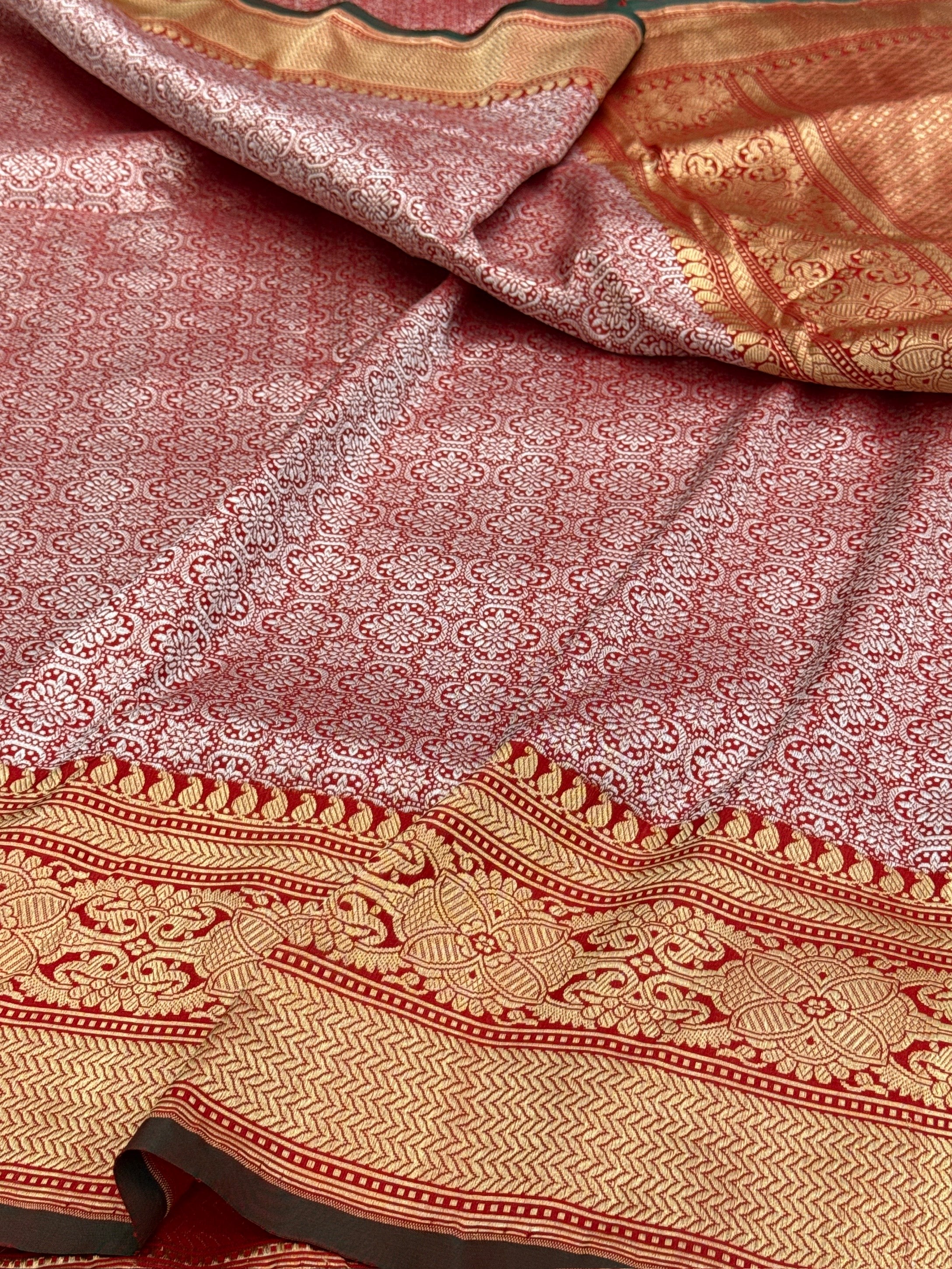 Red Pure Banarasi Silk Brocade Saree in Katan Mulberry Silk – Classic Banaras Weave - Image 6