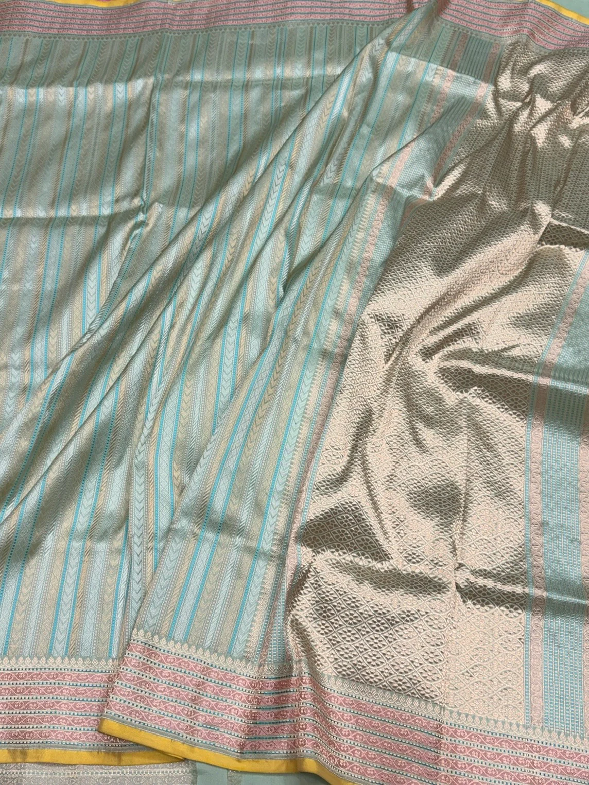 Sea Green Handwoven Pure Silk Brocade Saree - Image 3