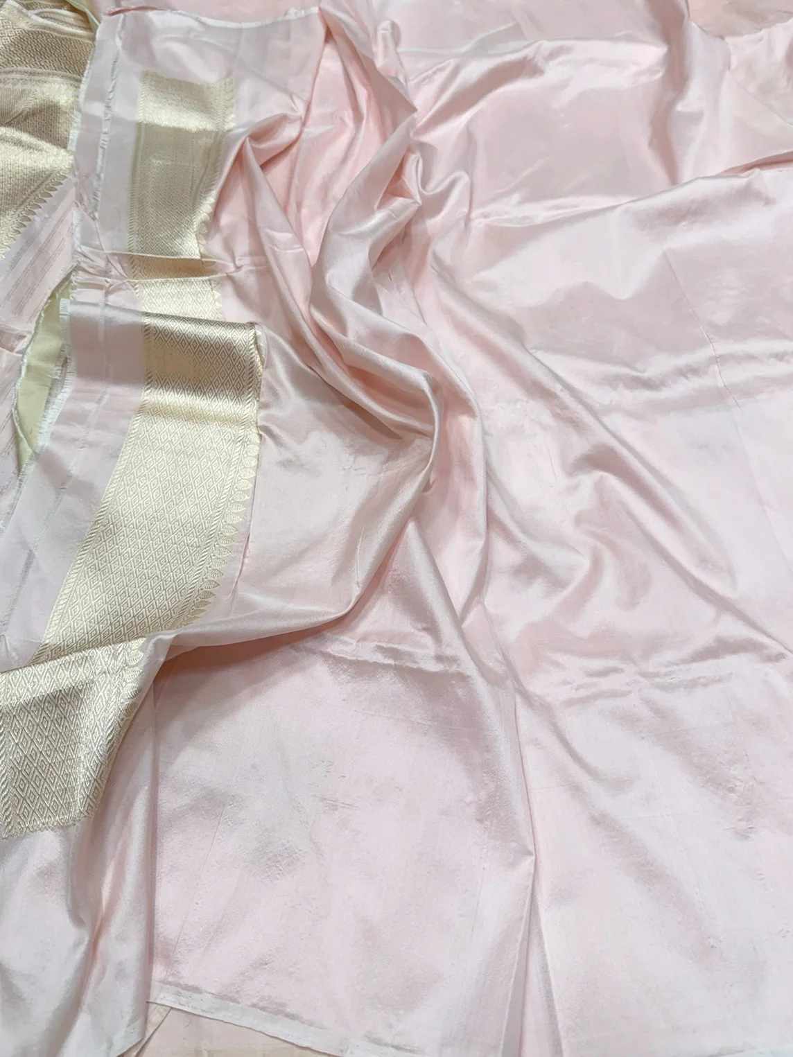 Baby Pink Handwoven Pure Silk Saree - Image 2