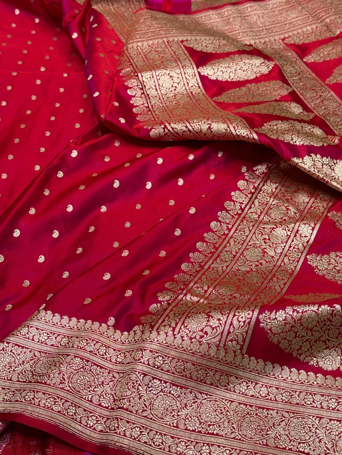 Red Handwoven Vintage Pure Banarasi Satin Silk Saree – Cutwork Weave, Pure Satin Silk