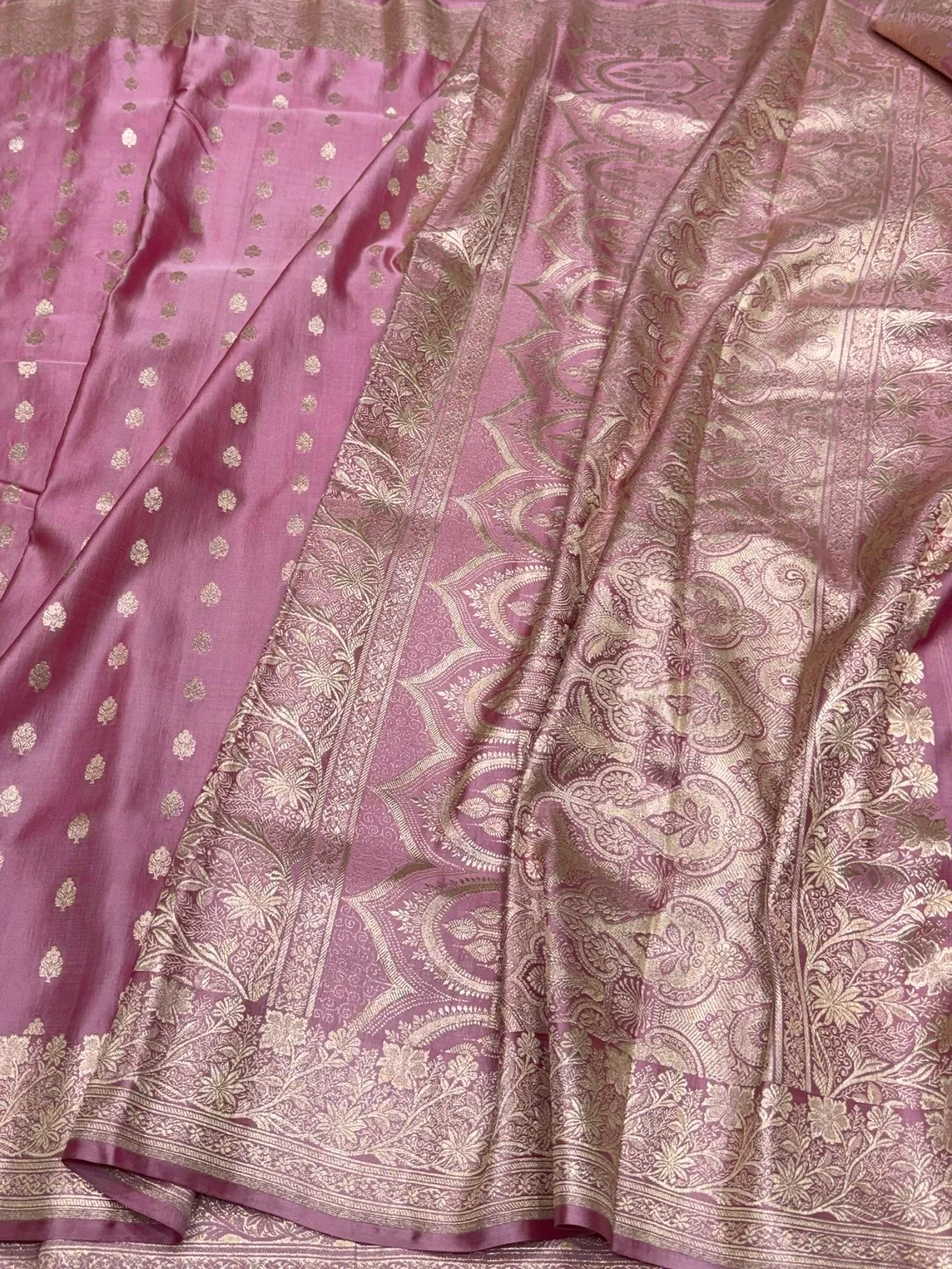 Baby Pink Handwoven Vintage Pure Banarasi Satin Silk Saree - Image 3
