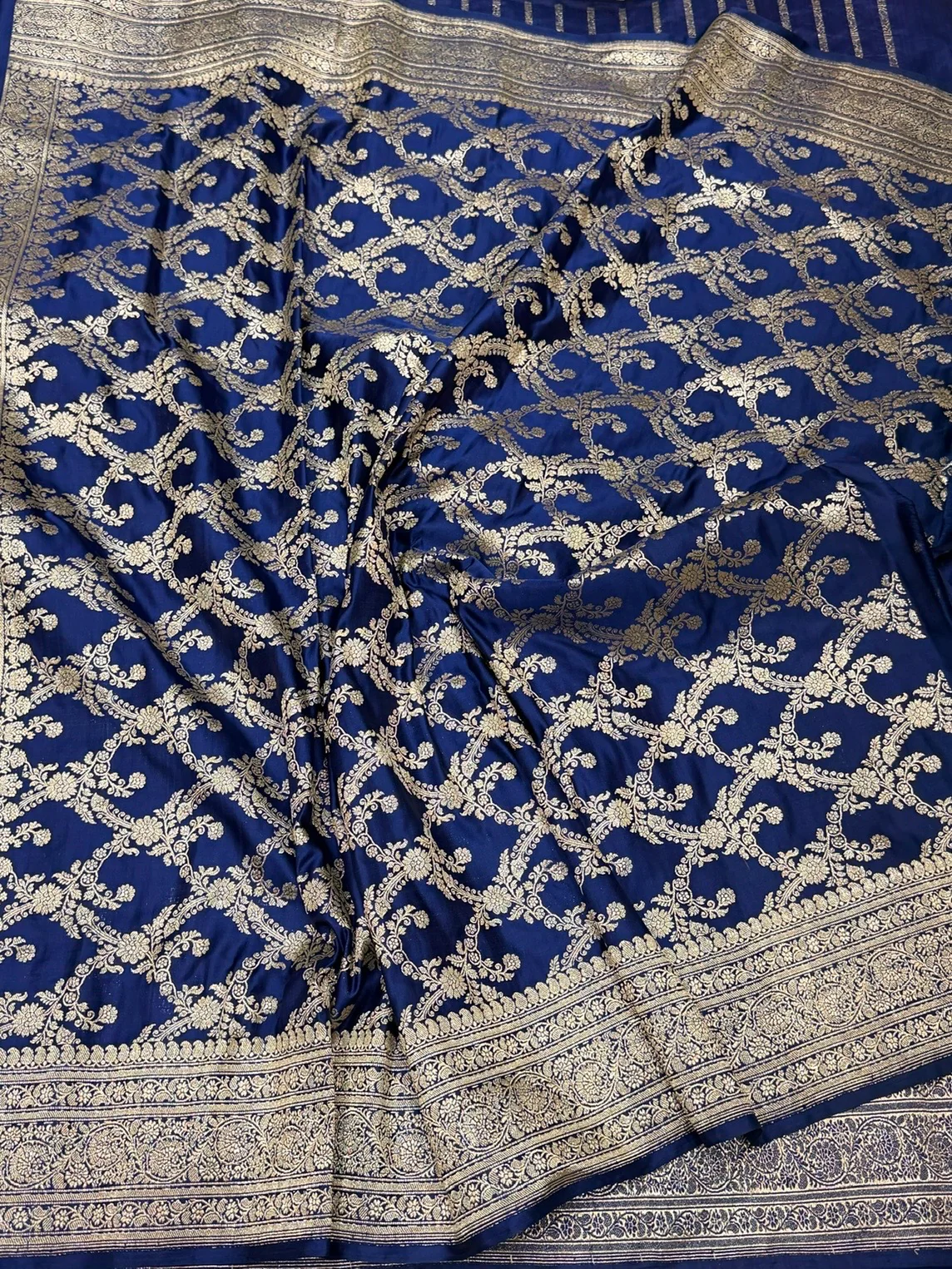 Royal Blue Handwoven Vintage Pure Banarasi Satin Silk Saree - Image 2