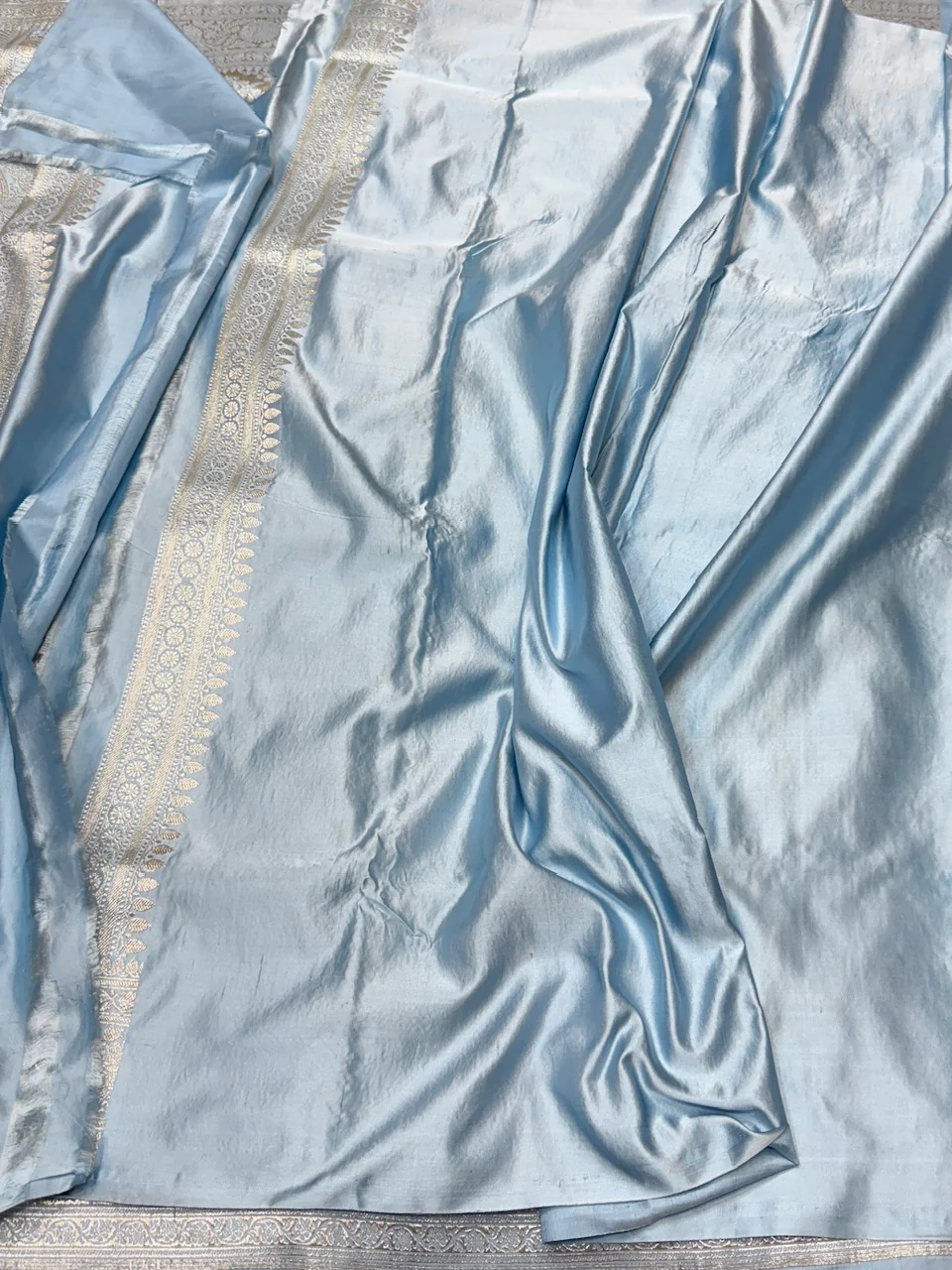Bluish Grey Handwoven Vintage Pure Banarasi Satin Silk Saree - Image 3