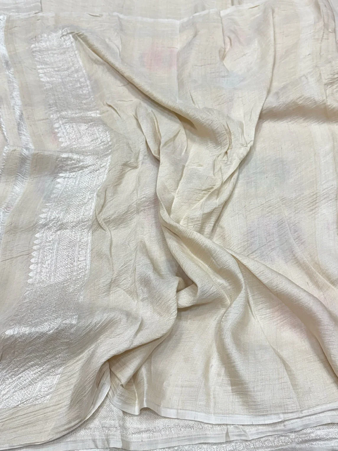 Natural Handwoven Pure Tussar Georgette Saree - Image 2