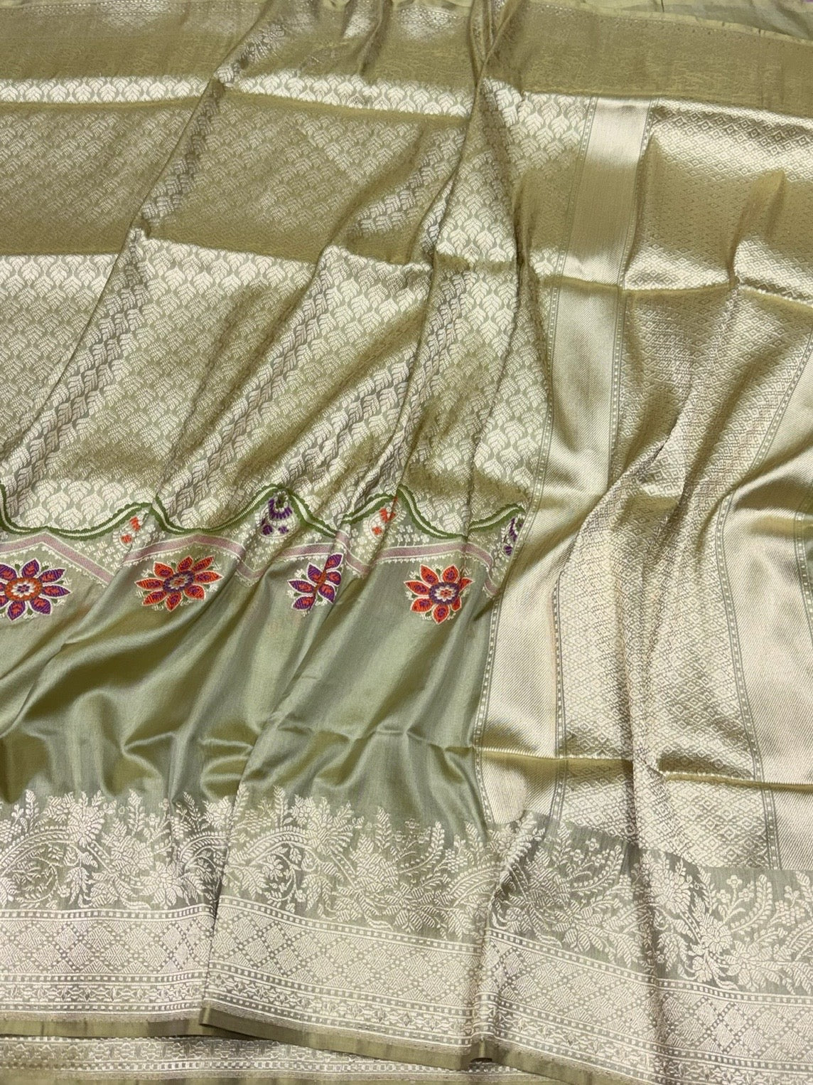 Olive Green Handwoven Pure Banarasi Silk Kadwa Saree – 100% Pure Katan Mulberry Silk Brocade - Image 2