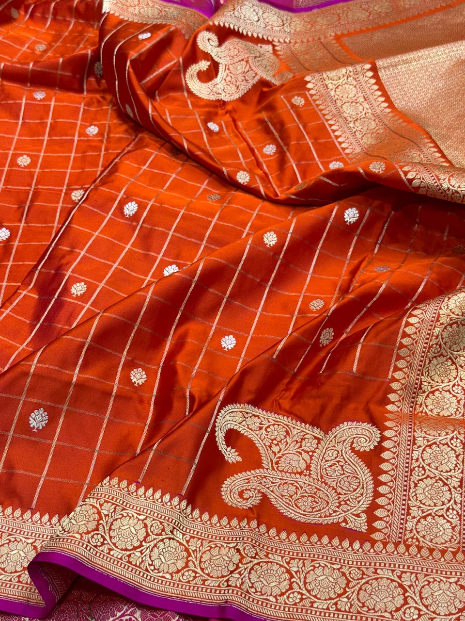 Handwoven Banarasi Mashru Satin Silk Saree - Image 4