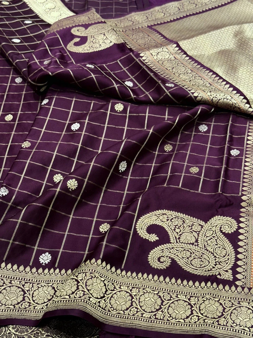 Handwoven Banarasi Mashru Satin Silk Saree - Image 8
