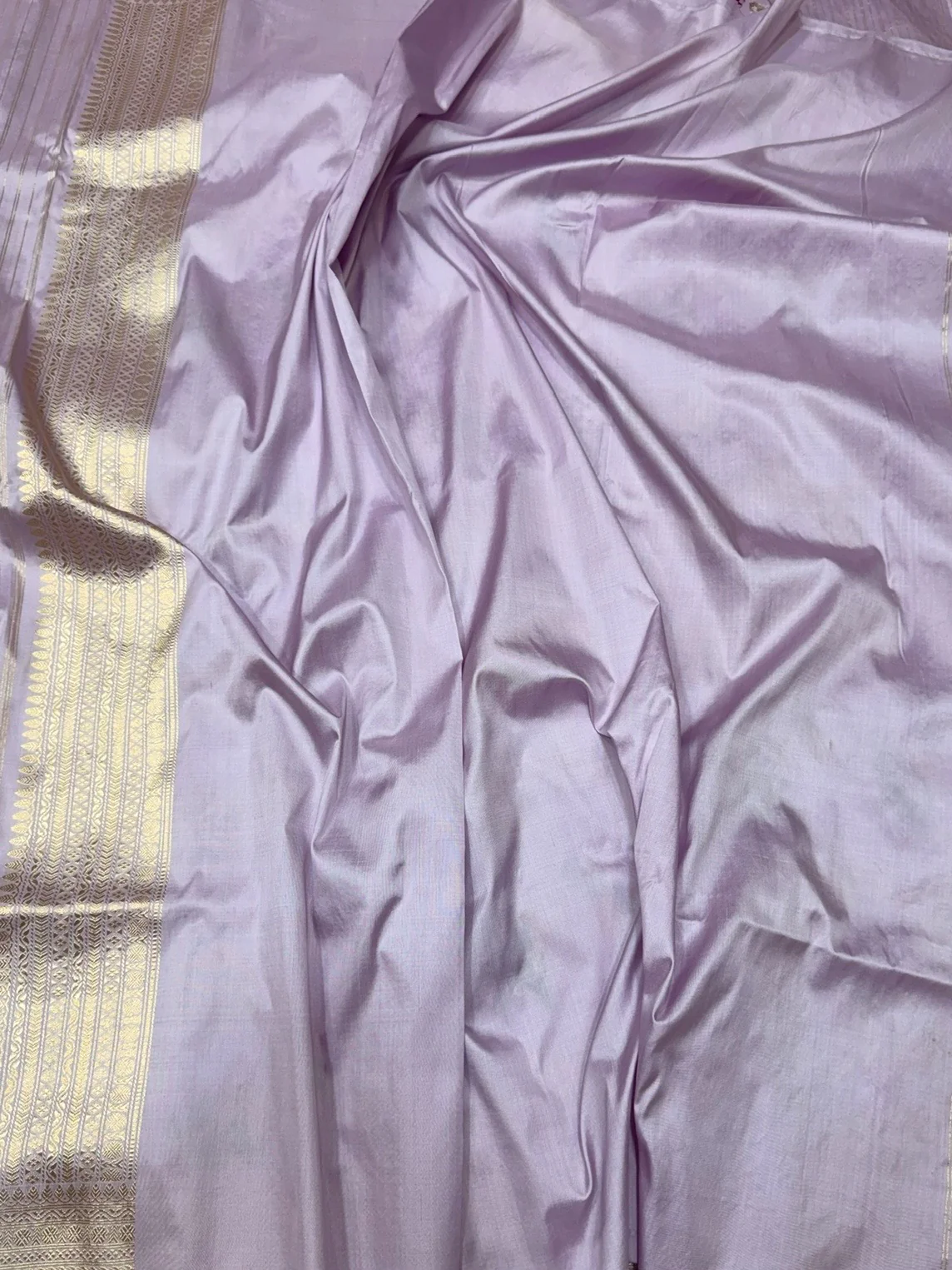 Light Lavender Handwoven Pure Banarasi Silk Saree - Image 2