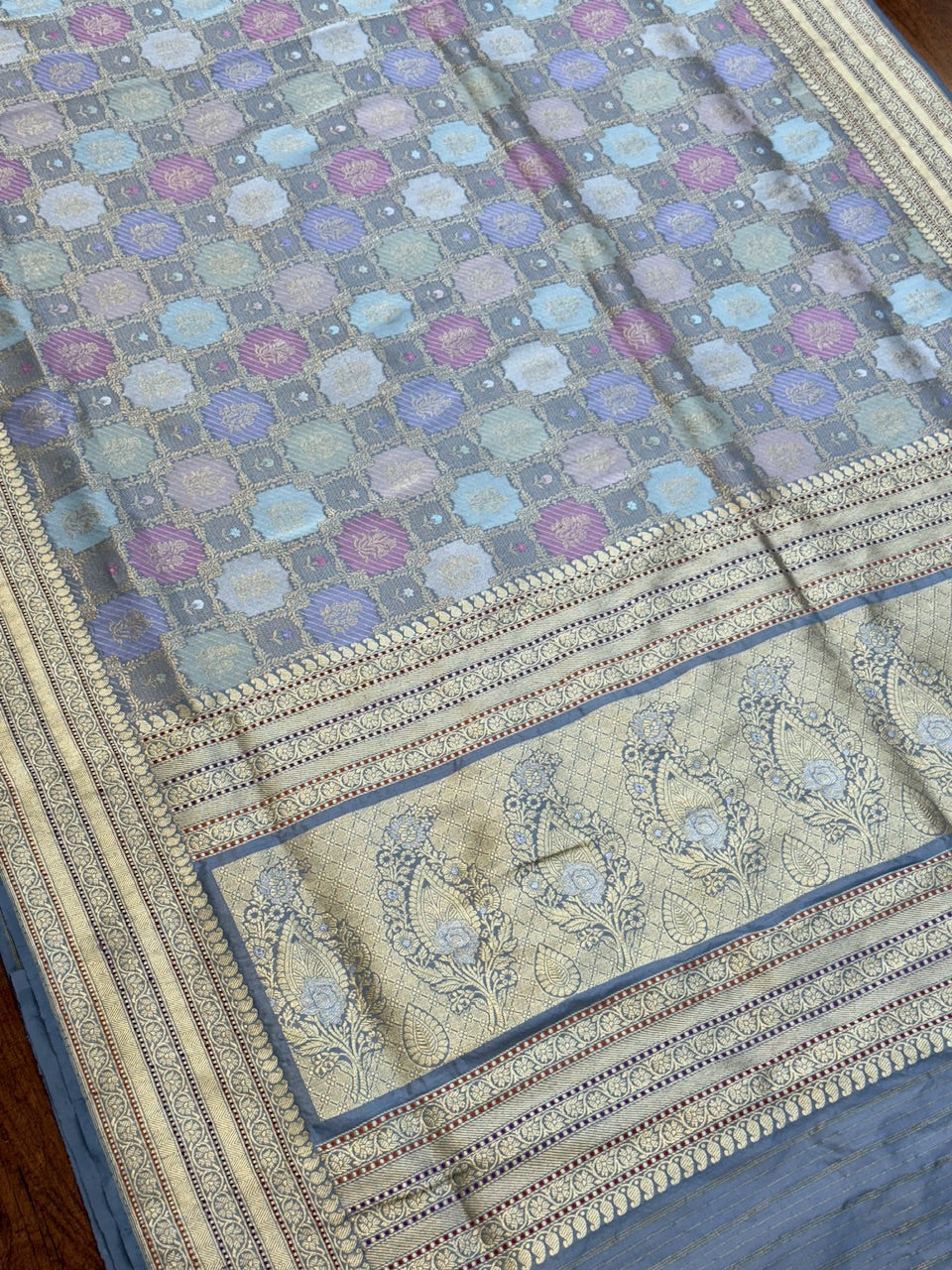 Rangkaat Handwoven Banarasi Saree - Image 5