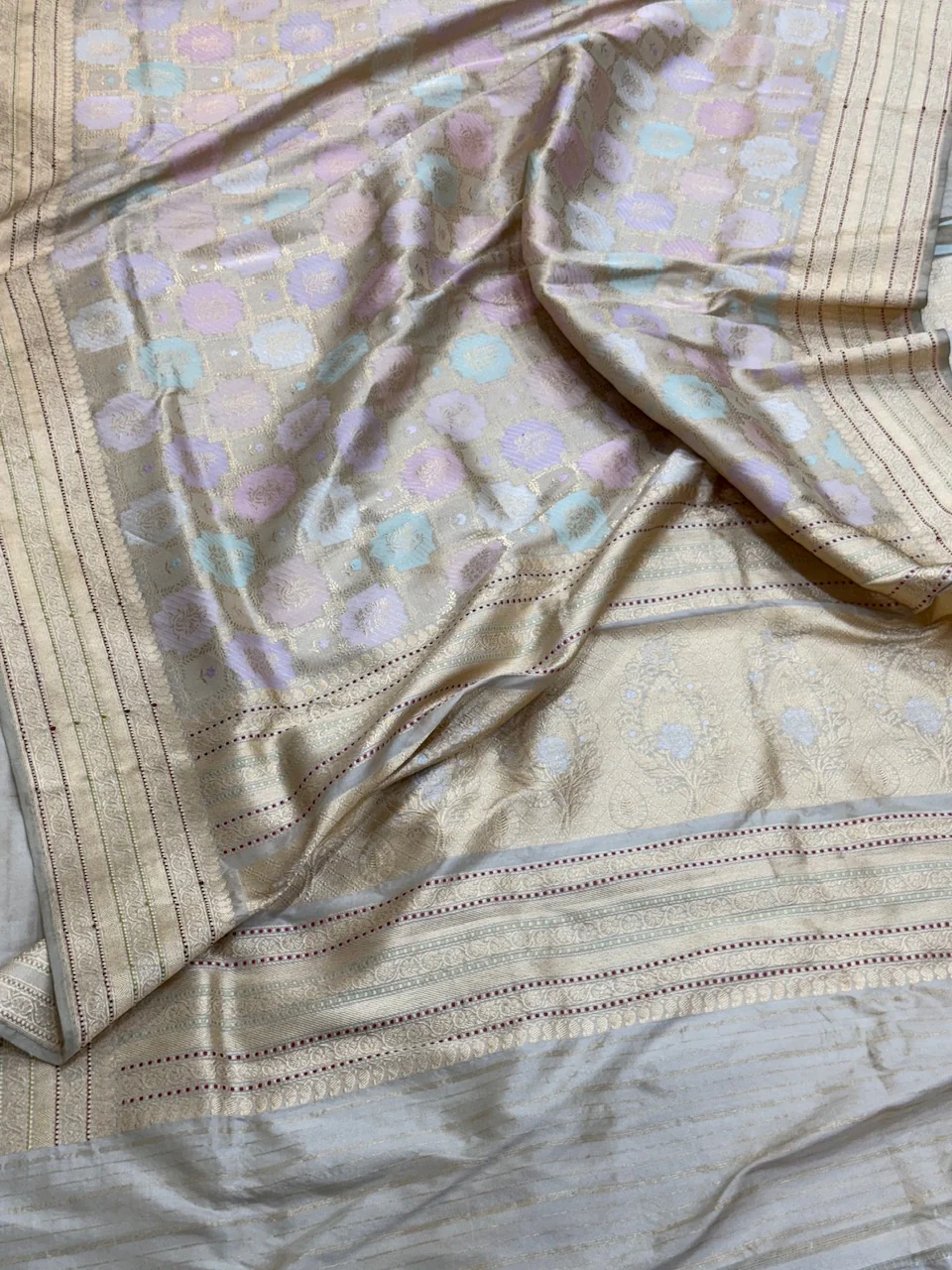 Rangkaat Handwoven Banarasi Saree - Image 8