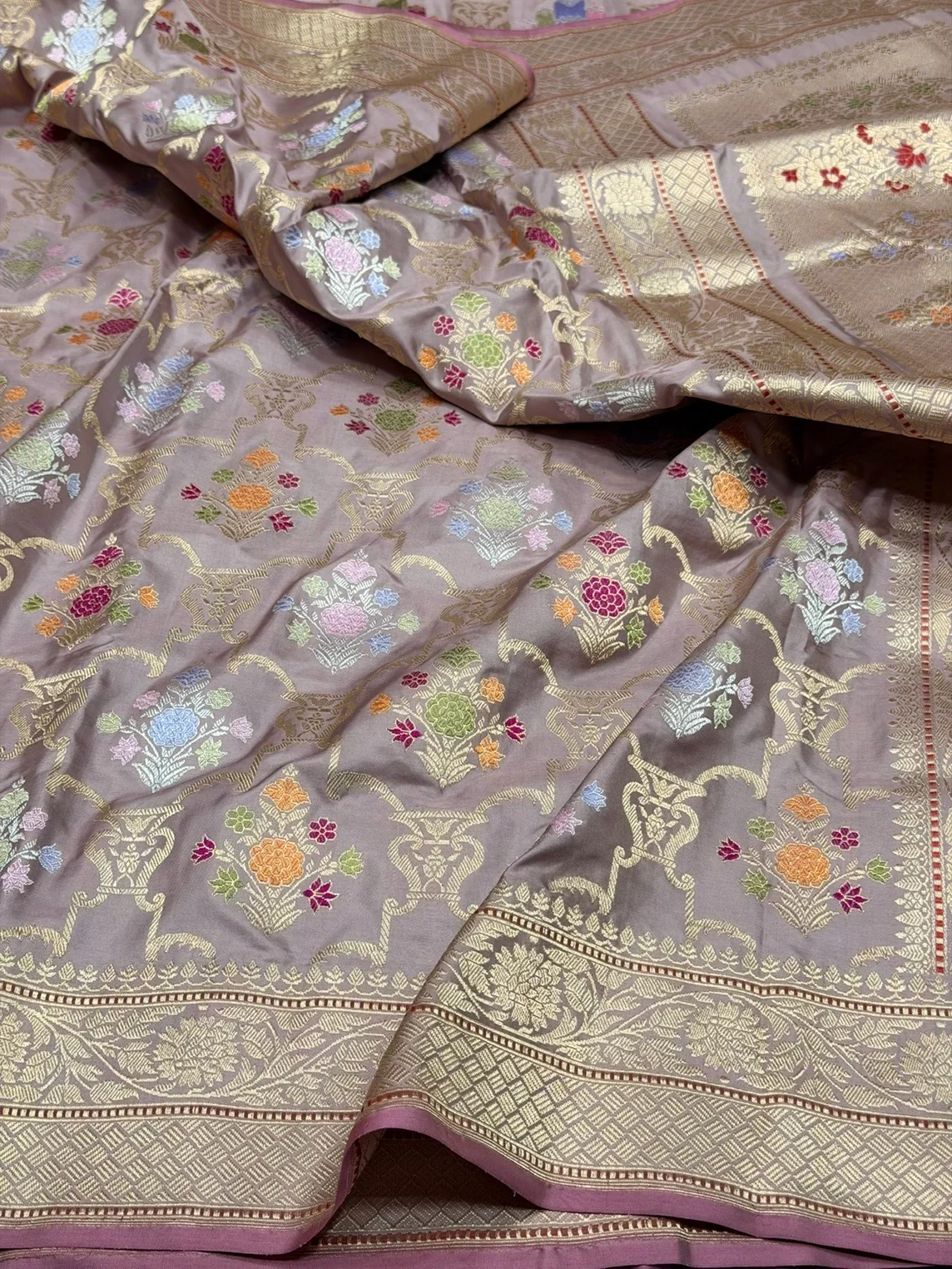 Mauve Handwoven Pure Banarasi Silk Saree