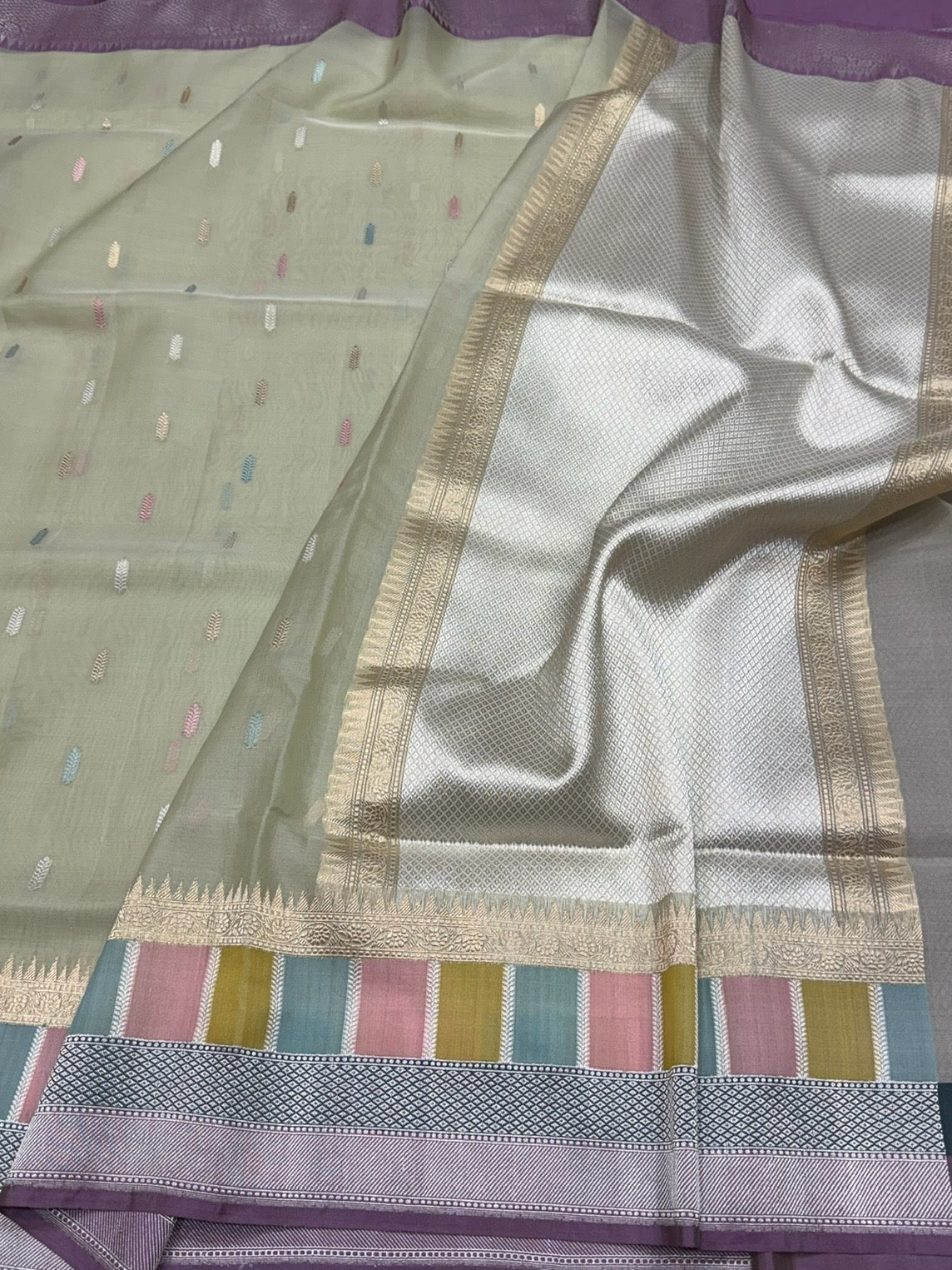 Mint Green Handwoven Pure Organza Silk Saree - Image 3