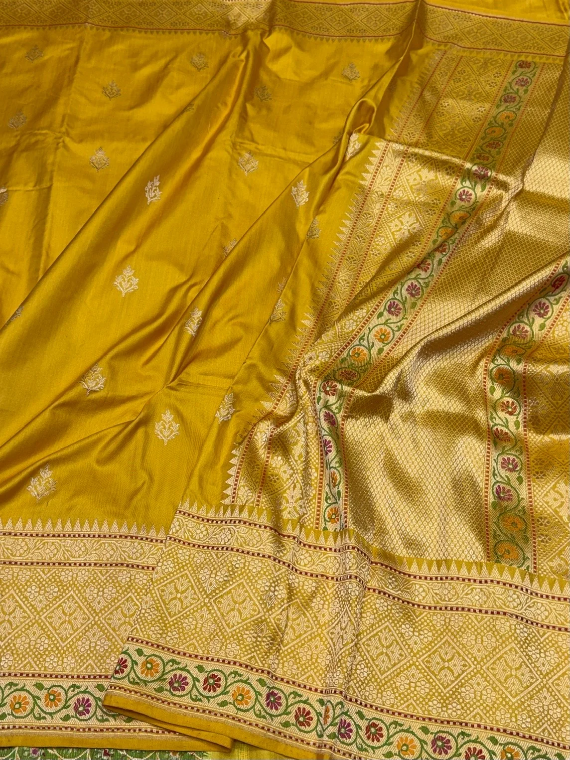 Mustard Yellow Handwoven Pure Banarasi Ektara Silk Saree – Kadwa Iktara Weave, Pure Mulberry Silk - Image 3