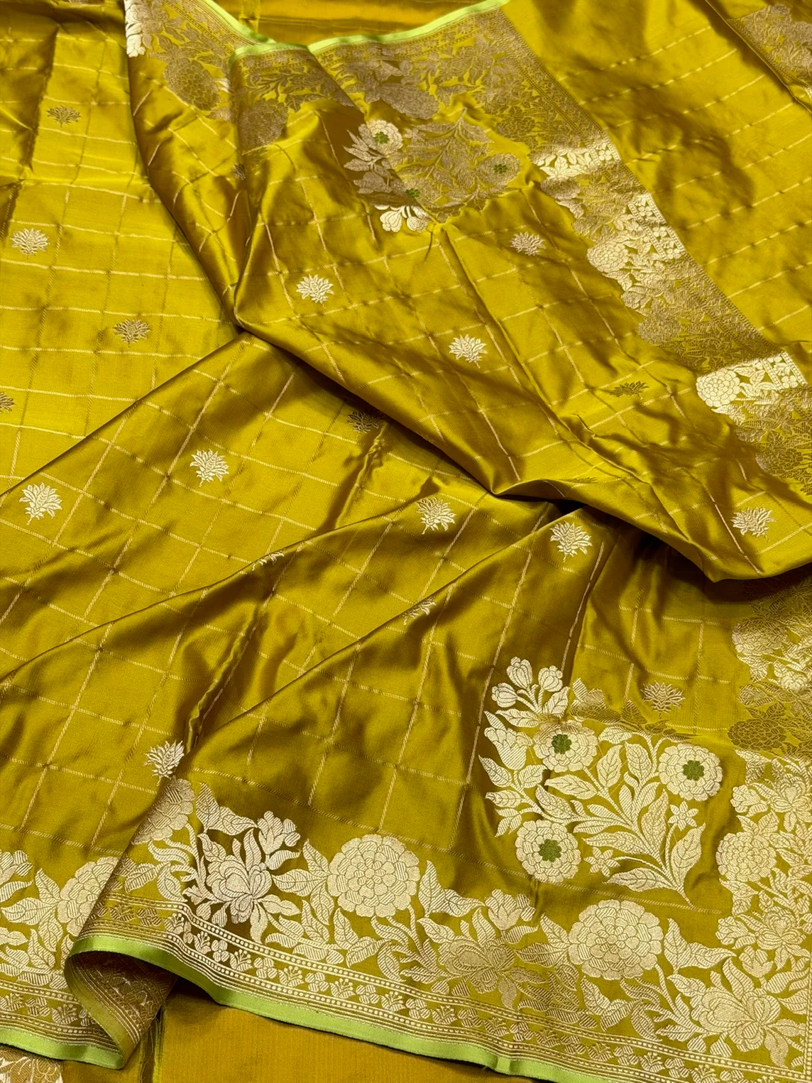 Mustard Yellow Handwoven Pure Banarasi Mashru Satin Silk Saree
