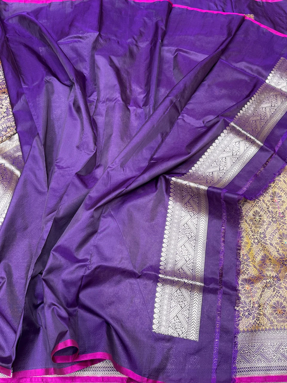 Purple Handwoven Pure Banarasi Brocade Saree - Image 3