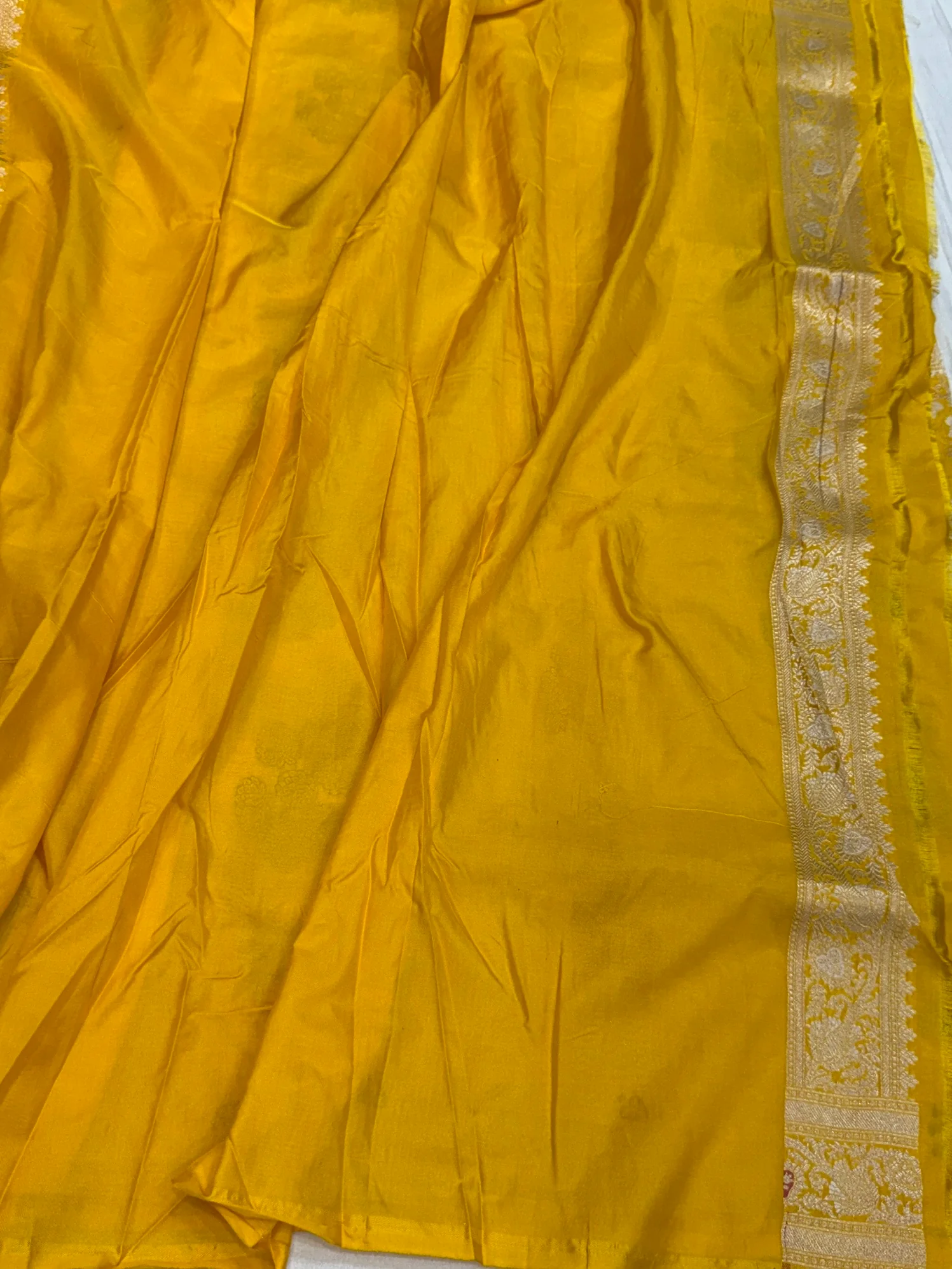 Banarasi Tilfi Minakari Pure Katan Silk Saree | Pure Silk | Minakari Work | Cutwork Technique | Banarasi Katan Silk Saree - Image 15