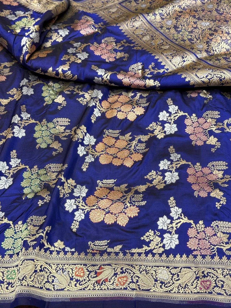 Banarasi Tilfi Minakari Pure Katan Silk Saree | Pure Silk | Minakari Work | Cutwork Technique | Banarasi Katan Silk Saree - Image 16