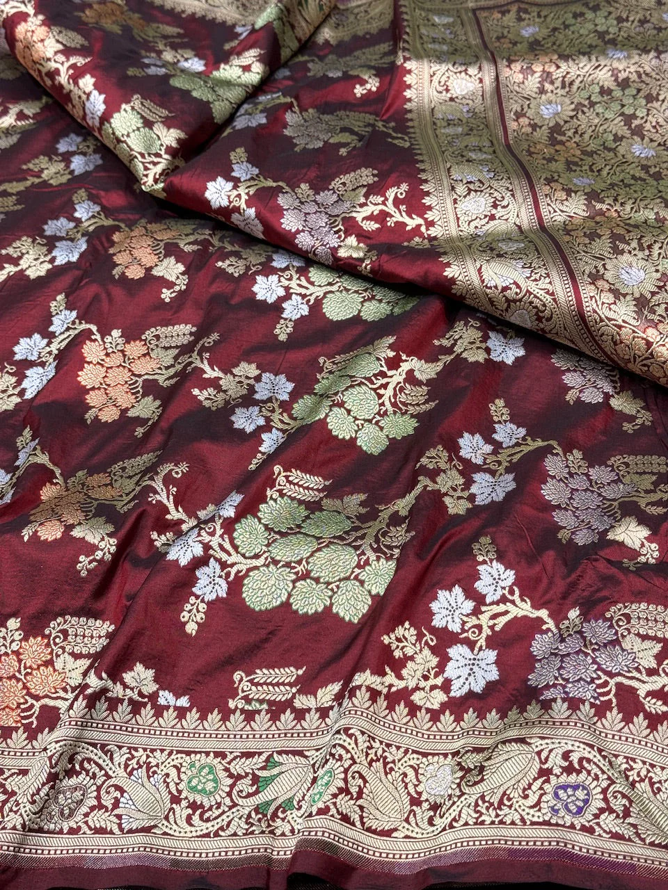 Banarasi Tilfi Minakari Pure Katan Silk Saree | Pure Silk | Minakari Work | Cutwork Technique | Banarasi Katan Silk Saree - Image 20