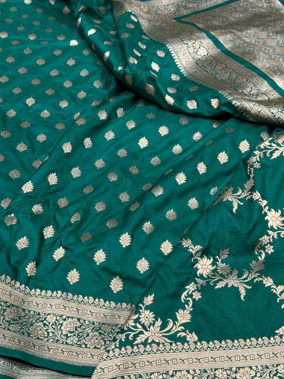 Banarasi Pure Katan Silk Saree | Pure Silk | Cutwork Technique | Banarasi Katan Silk Saree - Image 11