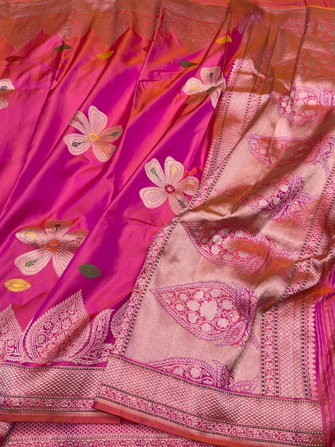 Orangish Pink Handwoven Pure Banarasi Ektara Silk Saree – Kadwa Iktara Weave, Pure Mulberry Silk - Image 3