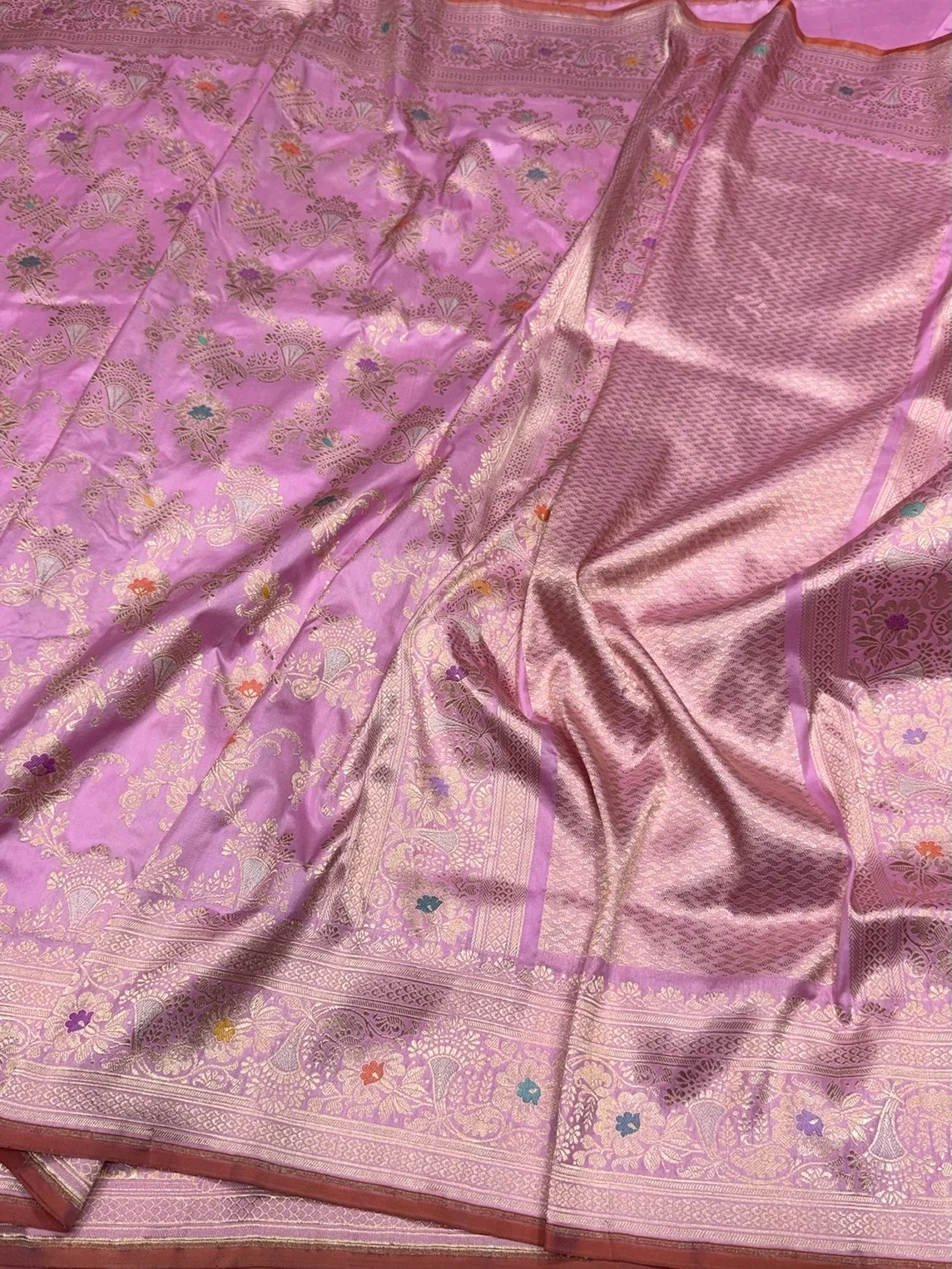 Pastel Pink Handwoven Pure Banarasi Silk Saree - Image 3