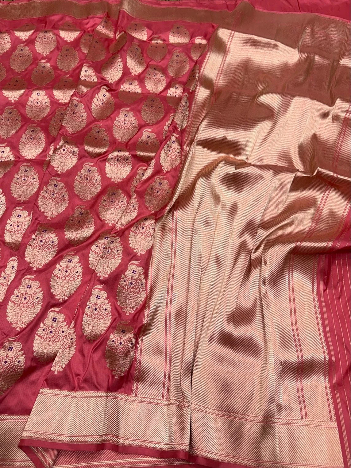 Peach Handwoven Pure Banarasi Silk Saree - Image 3