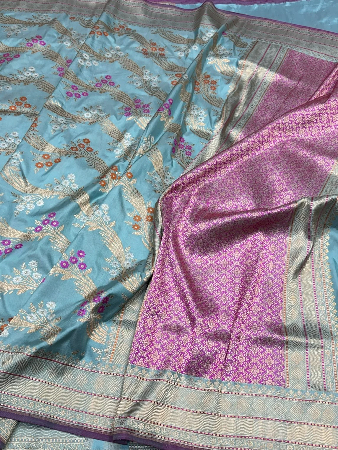 Sky Blue Handwoven Pure Banarasi Silk Saree - Image 3