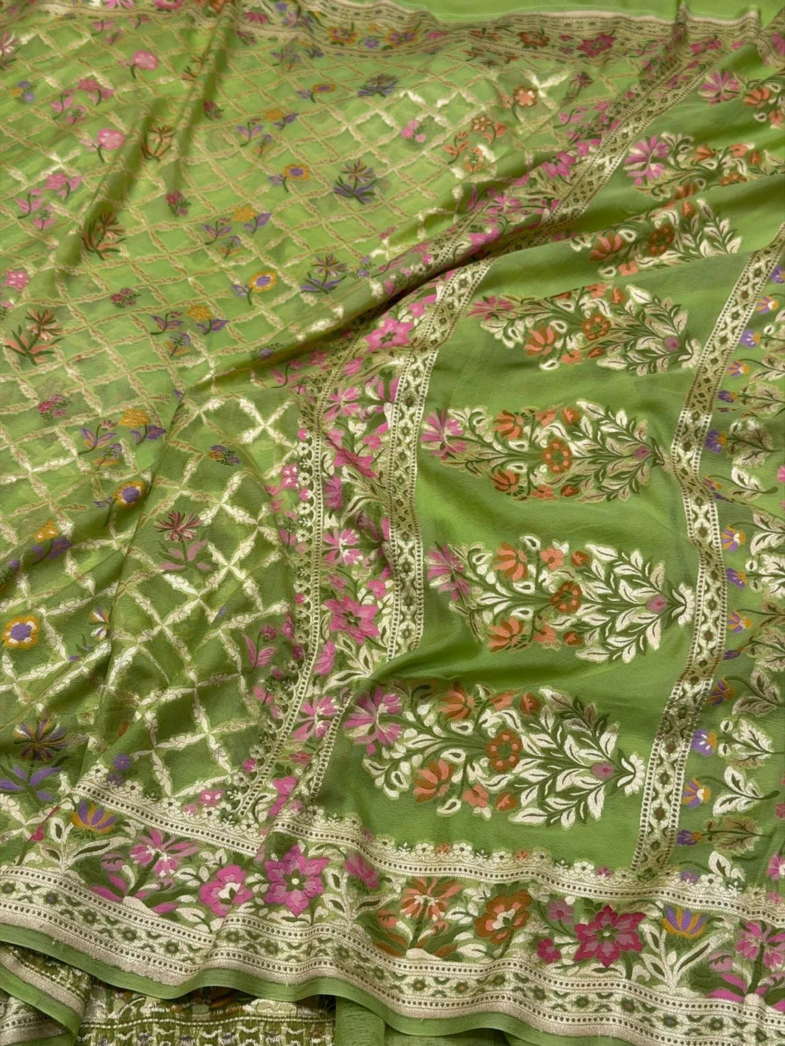 Pista Green Pure Banarasi Chiffon Georgette Saree - Image 3