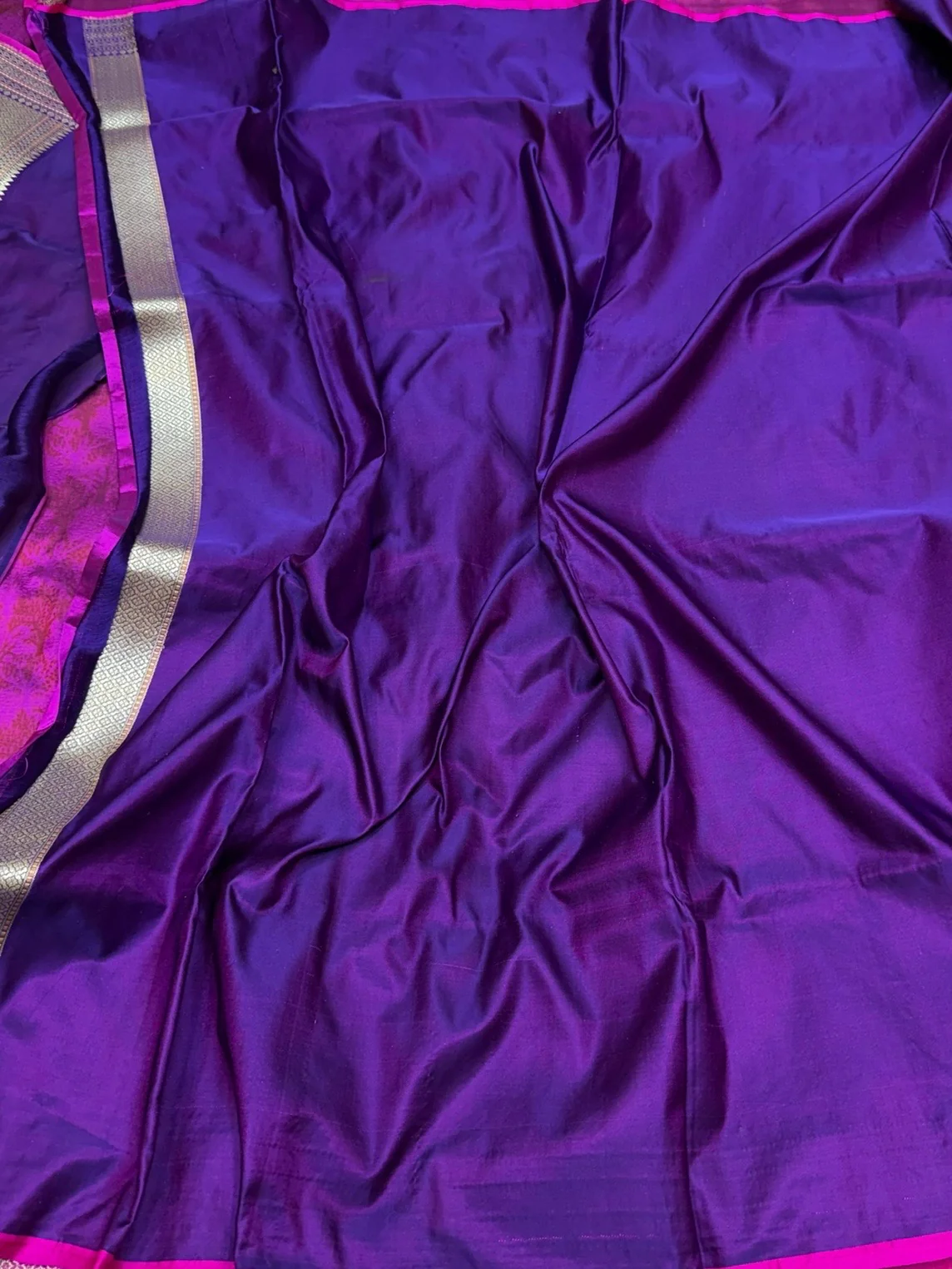 Purple Handwoven Pure Banarasi Satin Tanchoi Silk Saree - Image 2