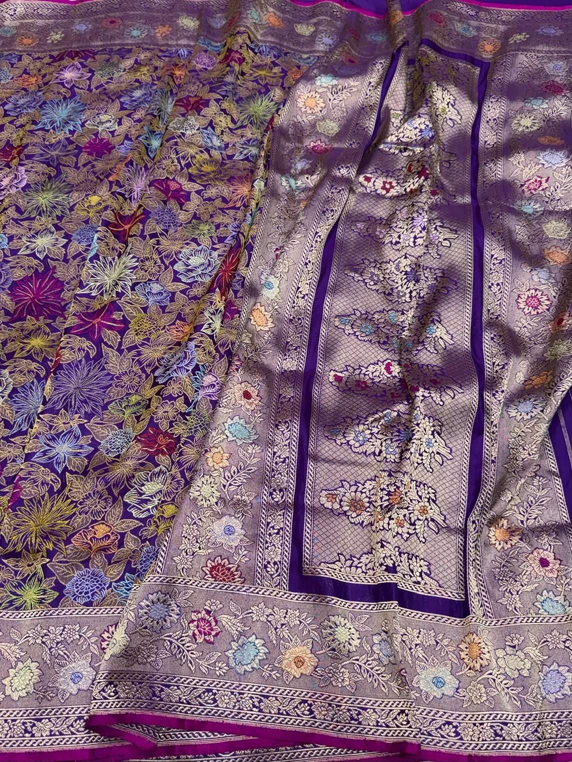 Purple Handwoven Pure Banarasi Silk Saree - Image 3