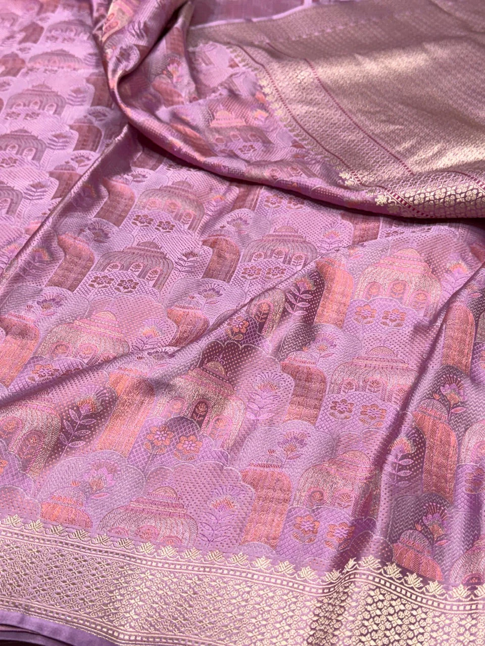 Handwoven Banarasi Satin Tanchoi Silk Saree - Image 4
