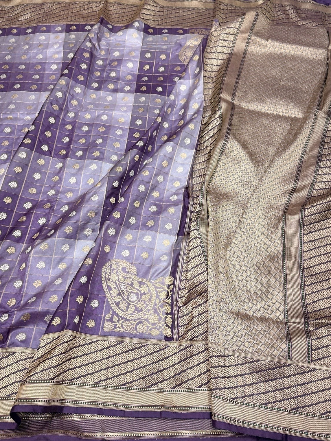 Rangkaat Handwoven Banarasi Saree - Image 3