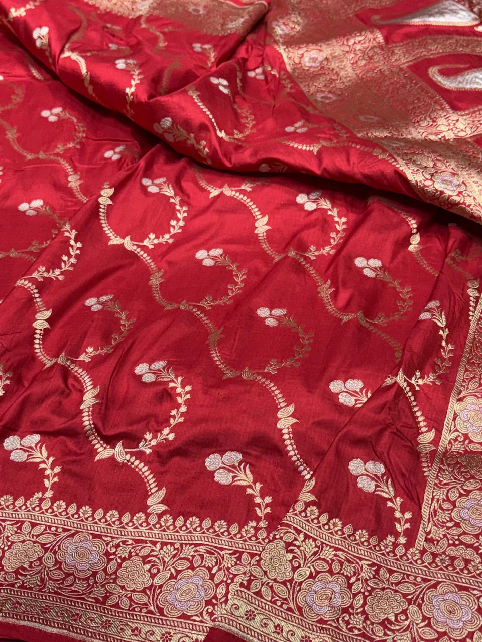 Banarasi Sona Rupa Pure Silk Saree – Gold & Silver Zari Cutwork Brocade in Pure Katan Silk - Image 5