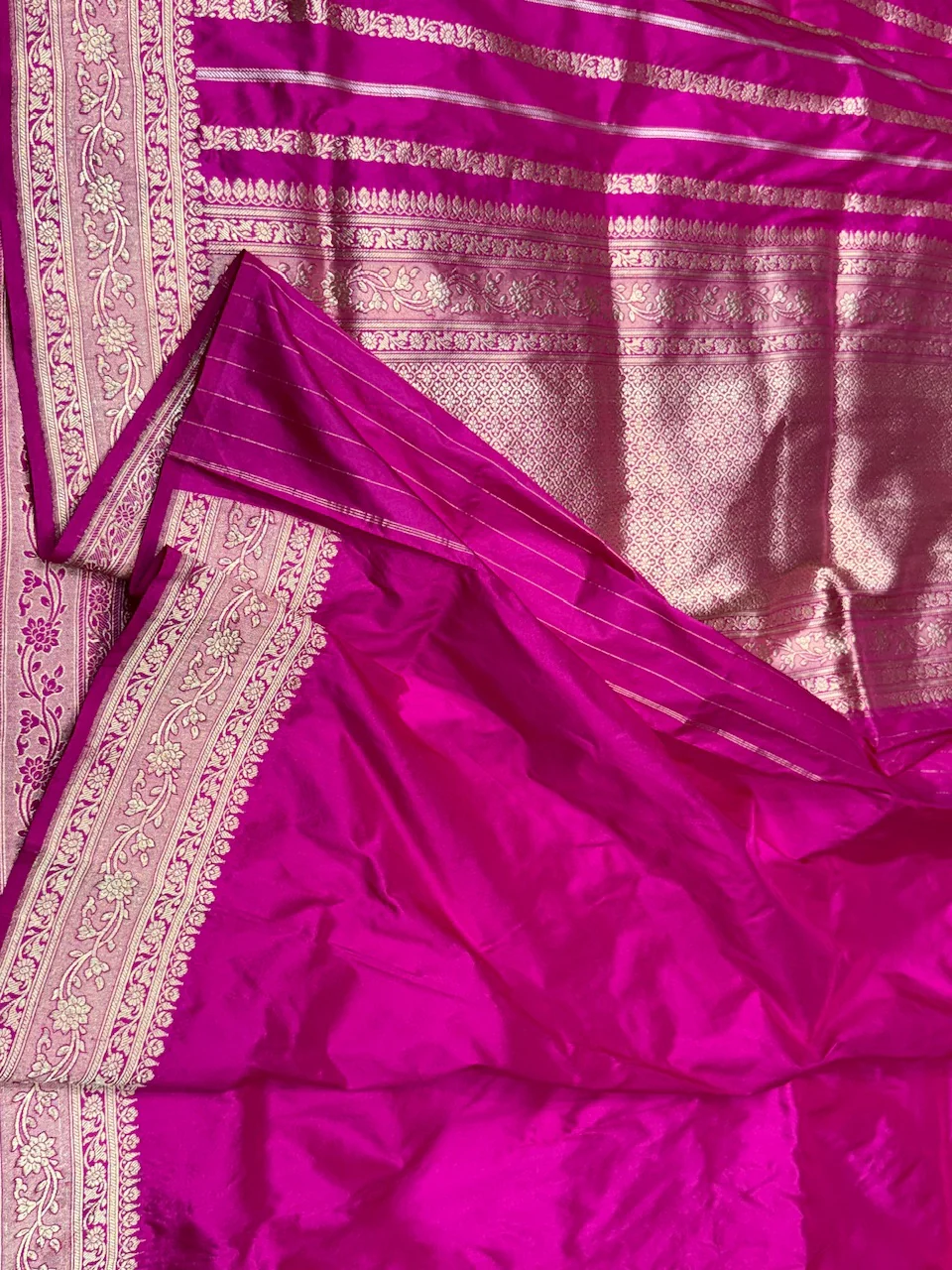 Handwoven Vintage Pure Banarasi Silk Saree | Pure Katan Silk | Kadwa Weave | HMR Handlooms - Image 3