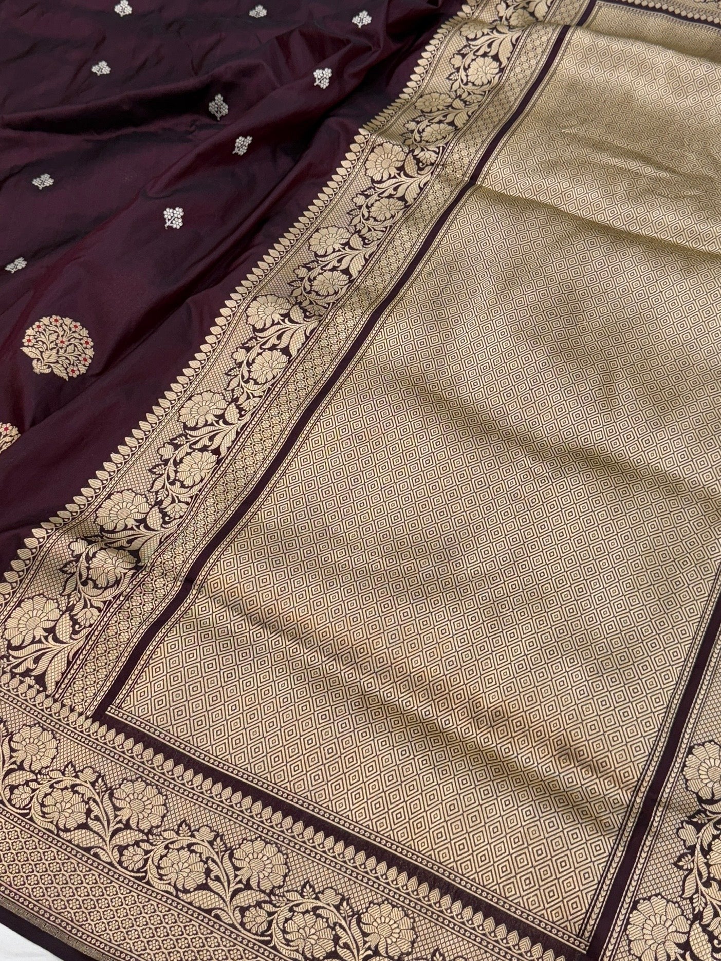 Wine Handwoven Pure Banarasi Silk Saree - Image 3