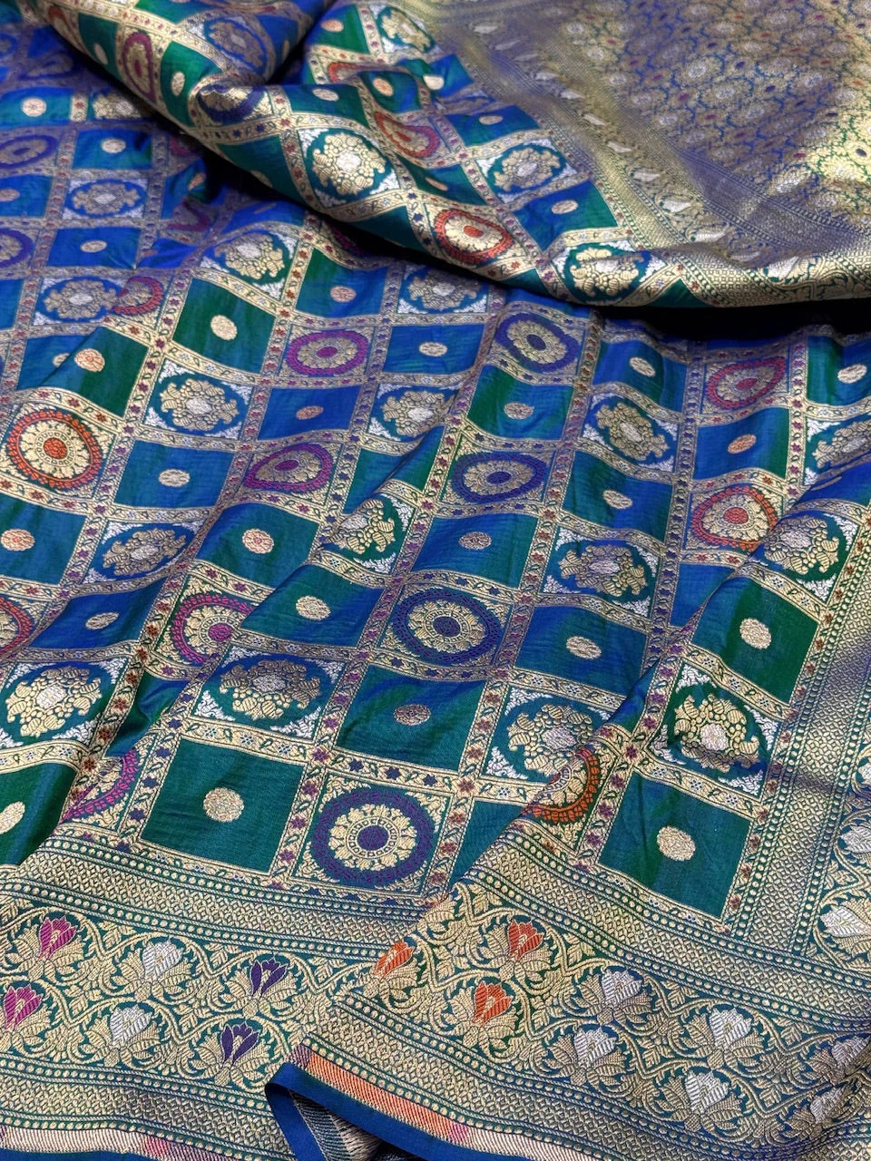 Banarasi Minakari Pure Katan Silk Saree | Pure Silk | Minakari Work | Cutwork Technique | Banarasi Katan Silk Saree - Image 12
