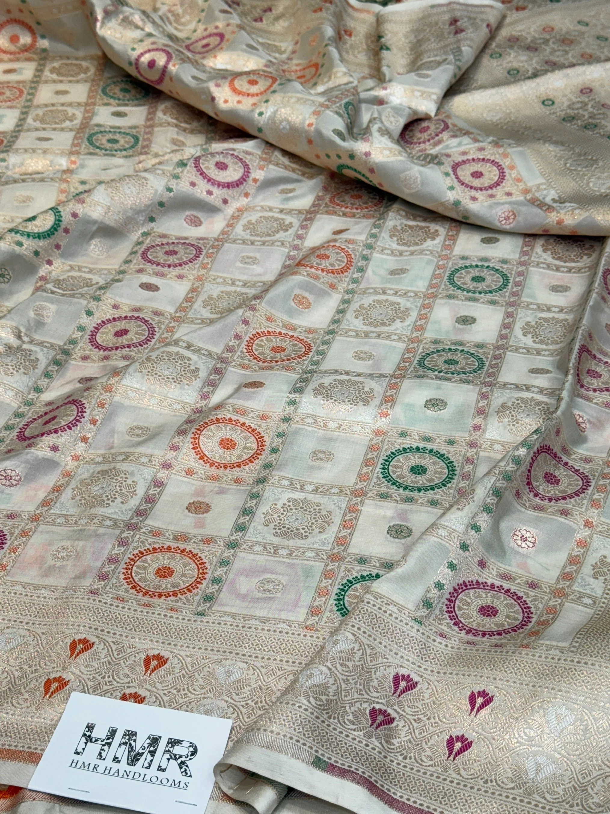 Banarasi Minakari Pure Katan Silk Saree | Pure Silk | Minakari Work | Cutwork Technique | Banarasi Katan Silk Saree - Image 16