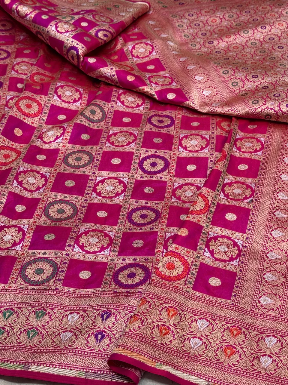 Banarasi Minakari Pure Katan Silk Saree | Pure Silk | Minakari Work | Cutwork Technique | Banarasi Katan Silk Saree - Image 7