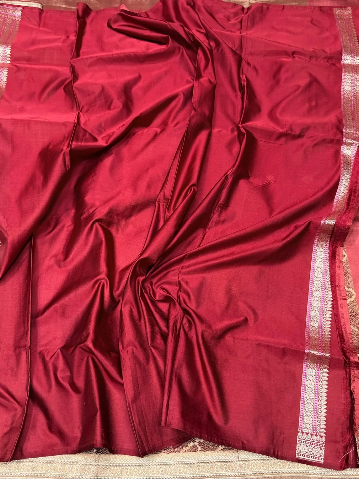 Red Handwoven Pure Banarasi Brocade Saree – Kadwa Katan Silk | Authentic Banaras Handloom - Image 2