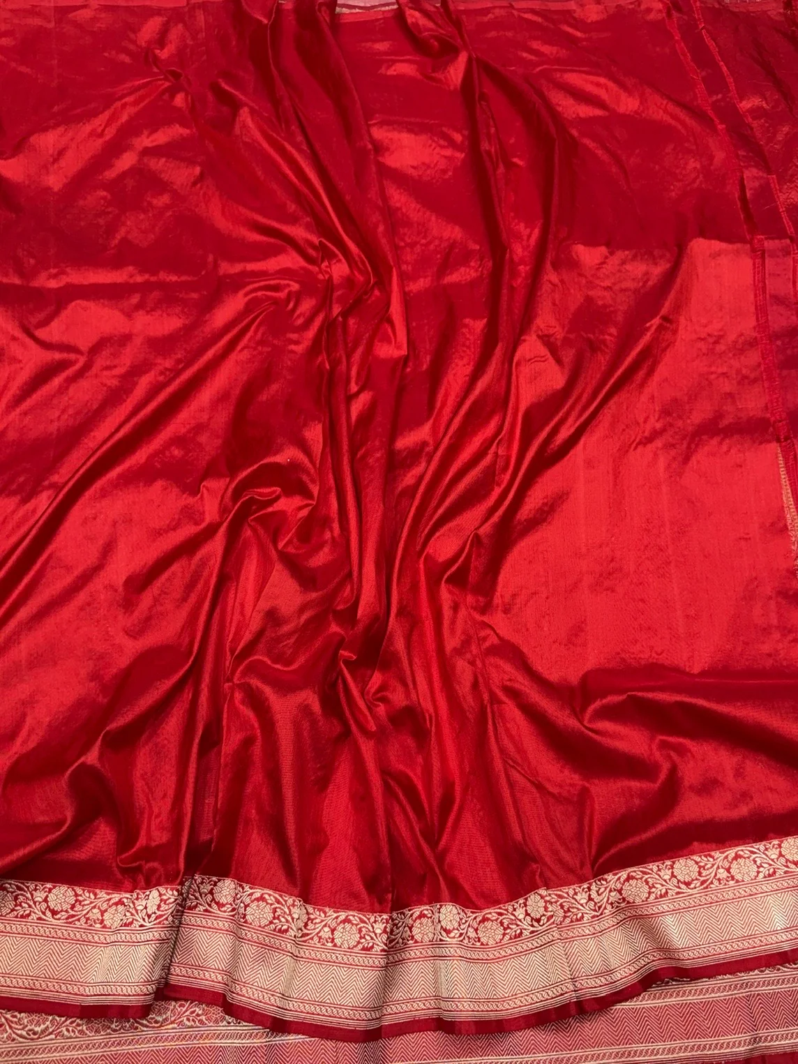 Red Handwoven Pure Banarasi Rangkaat Silk Saree - Image 2